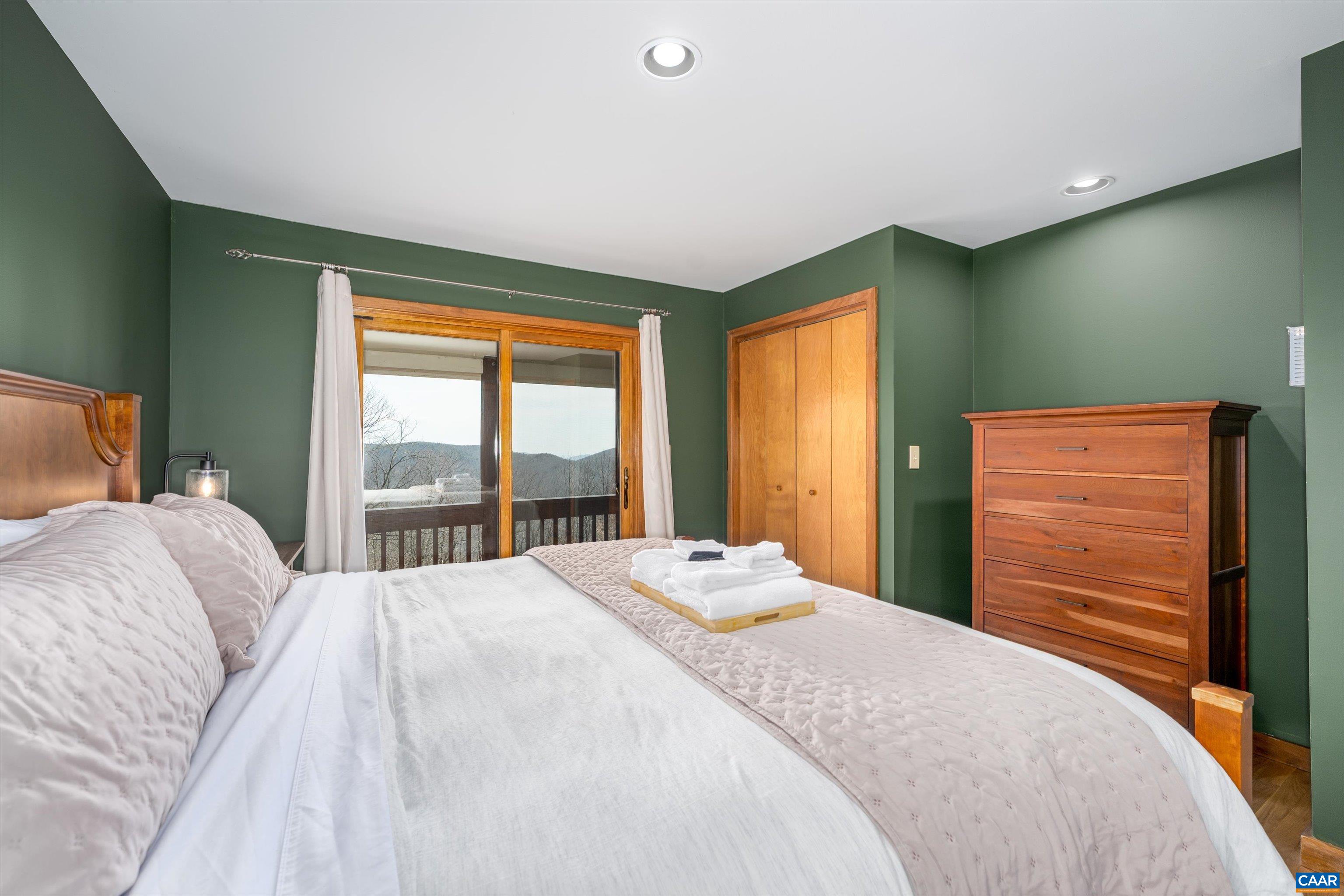 327 CRAWFORDS EDGE, ROSELAND, Virginia 22967, 4 Bedrooms Bedrooms, ,4 BathroomsBathrooms,Residential,327 CRAWFORDS EDGE,676051 MLS # 676051