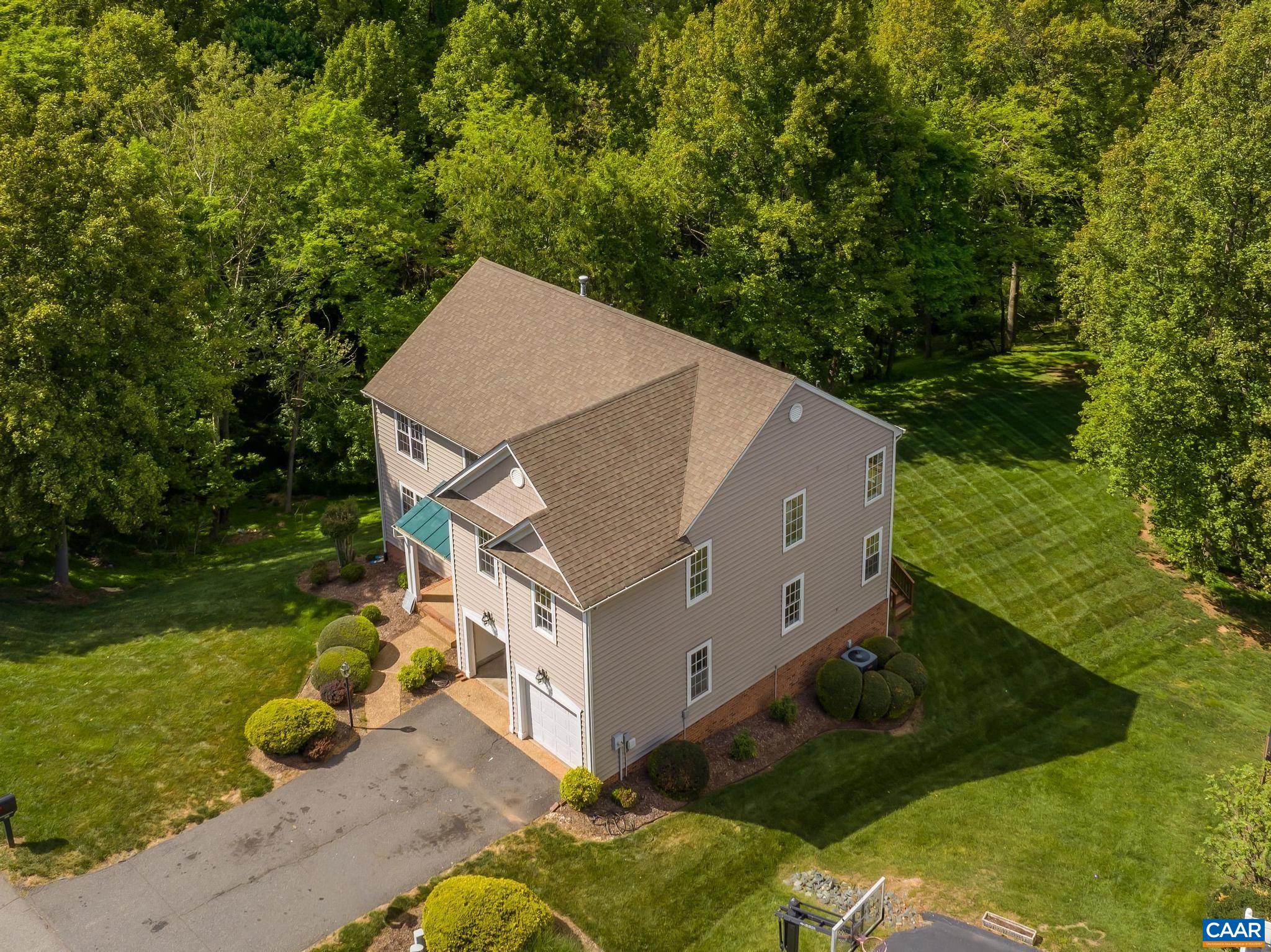 2008 SHEPHERDS RIDGE RD, CHARLOTTESVILLE, Virginia 22901, 4 Bedrooms Bedrooms, ,3 BathroomsBathrooms,Residential,4BR Dunlora Home Newly Painted and New Carpeting,2008 SHEPHERDS RIDGE RD,676574 MLS # 676574