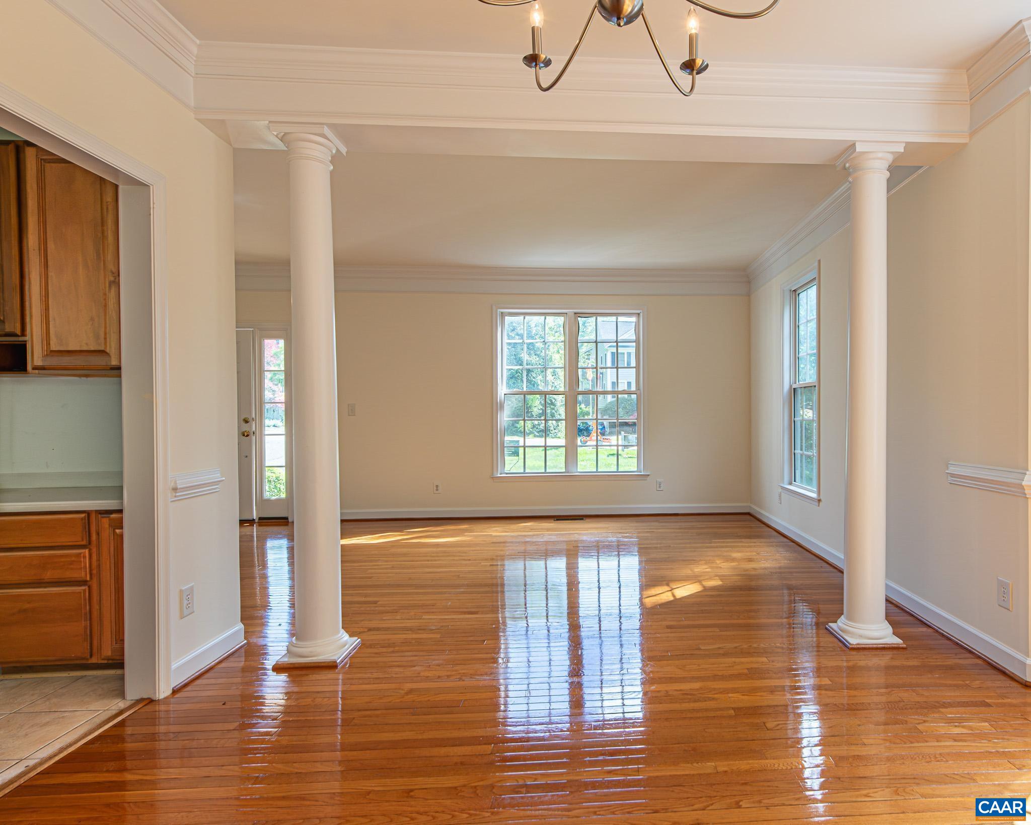 2008 SHEPHERDS RIDGE RD, CHARLOTTESVILLE, Virginia 22901, 4 Bedrooms Bedrooms, ,3 BathroomsBathrooms,Residential,4BR Dunlora Home Newly Painted and New Carpeting,2008 SHEPHERDS RIDGE RD,676574 MLS # 676574