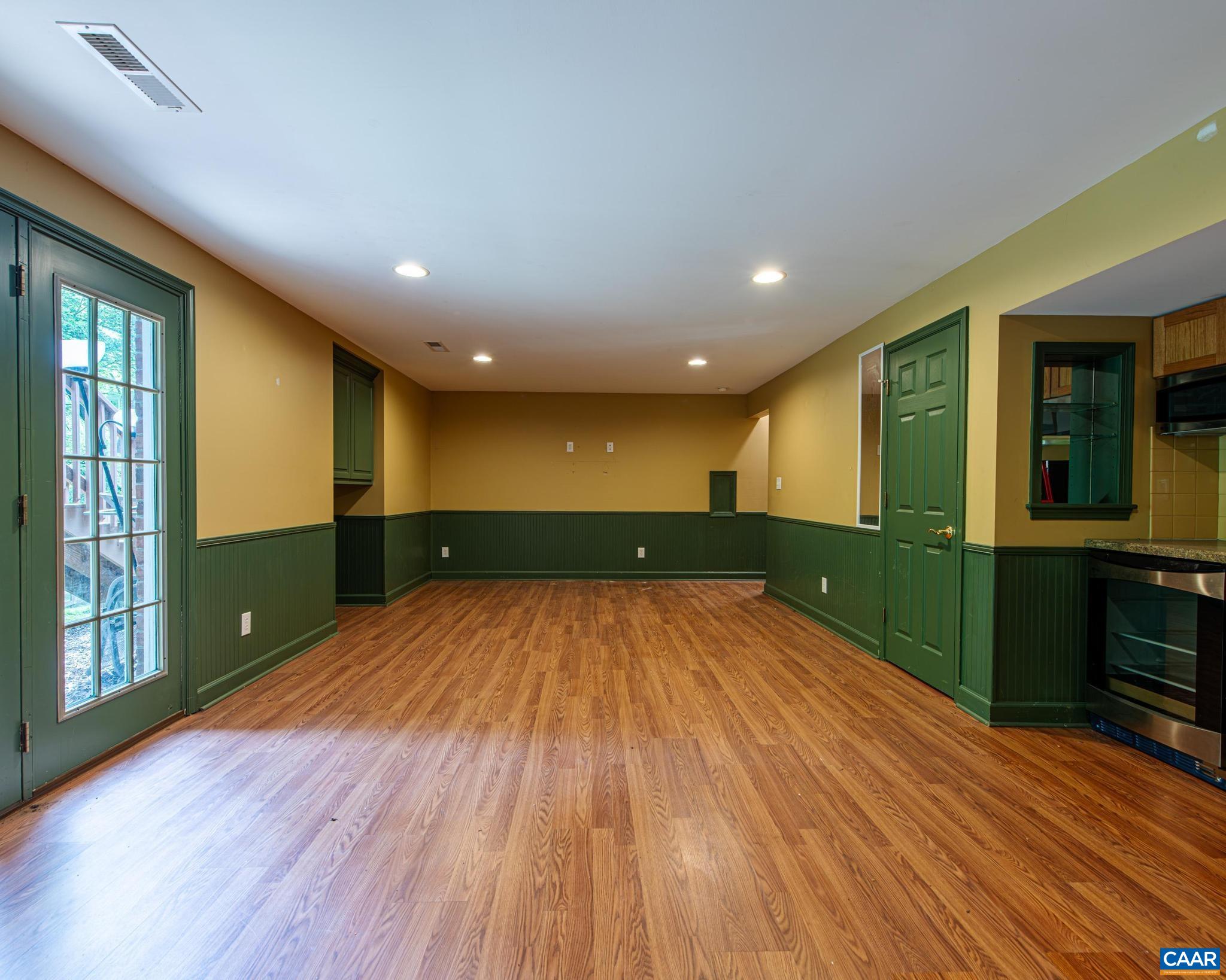 2008 SHEPHERDS RIDGE RD, CHARLOTTESVILLE, Virginia 22901, 4 Bedrooms Bedrooms, ,3 BathroomsBathrooms,Residential,4BR Dunlora Home Newly Painted and New Carpeting,2008 SHEPHERDS RIDGE RD,676574 MLS # 676574