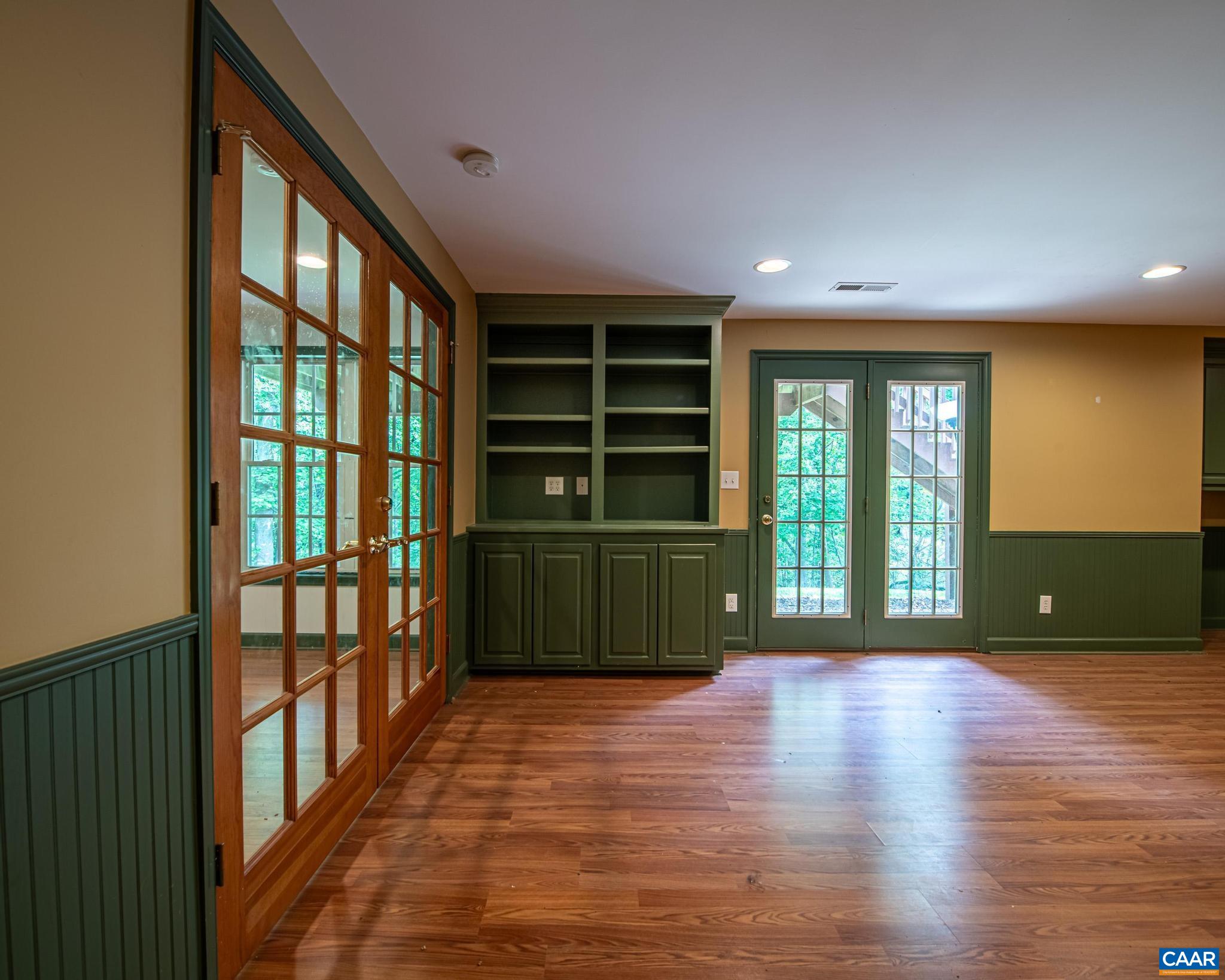 2008 SHEPHERDS RIDGE RD, CHARLOTTESVILLE, Virginia 22901, 4 Bedrooms Bedrooms, ,3 BathroomsBathrooms,Residential,4BR Dunlora Home Newly Painted and New Carpeting,2008 SHEPHERDS RIDGE RD,676574 MLS # 676574