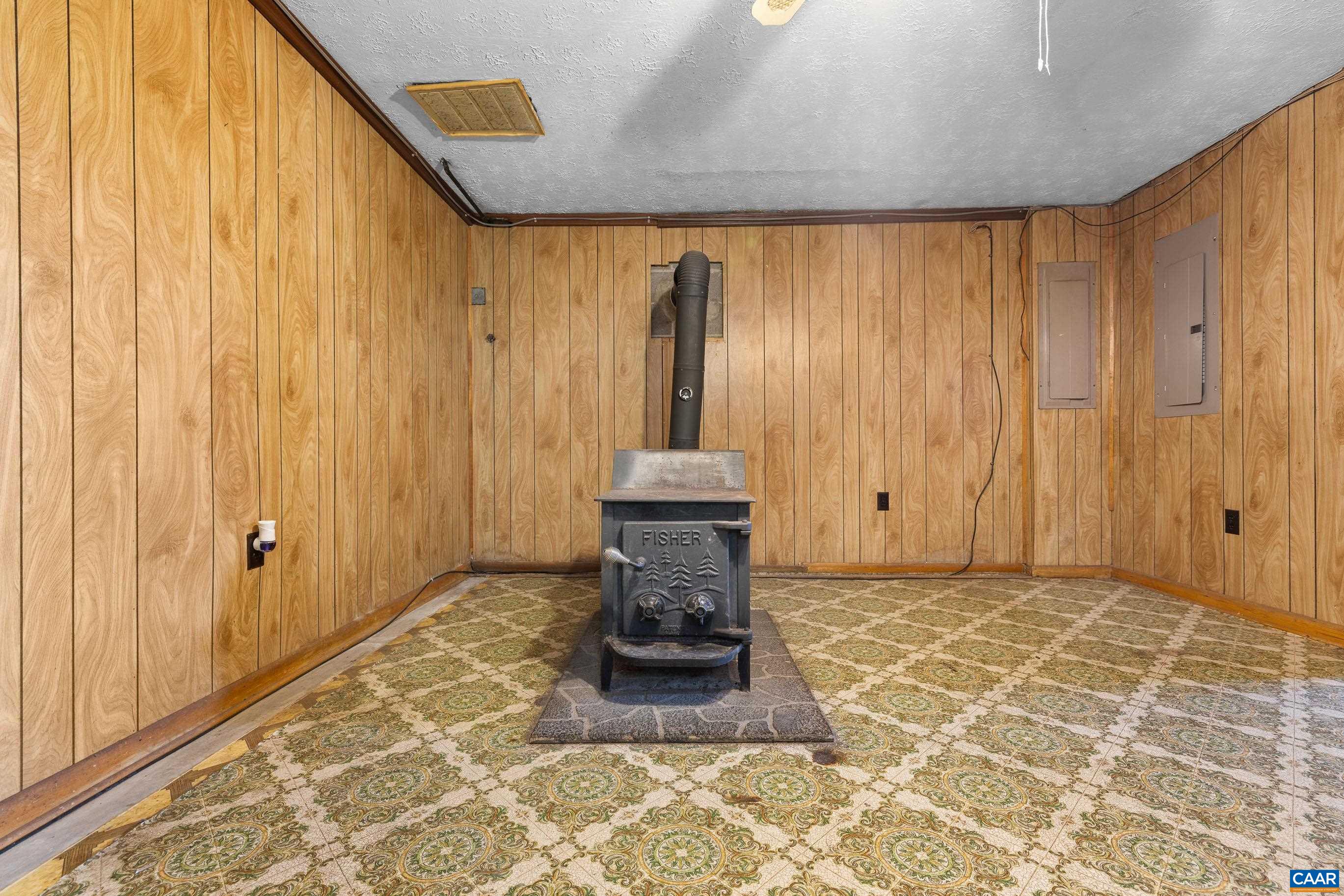 653 CELT RD, STANARDSVILLE, Virginia 22973, 3 Bedrooms Bedrooms, ,2 BathroomsBathrooms,Residential,653 CELT RD,676657 MLS # 676657