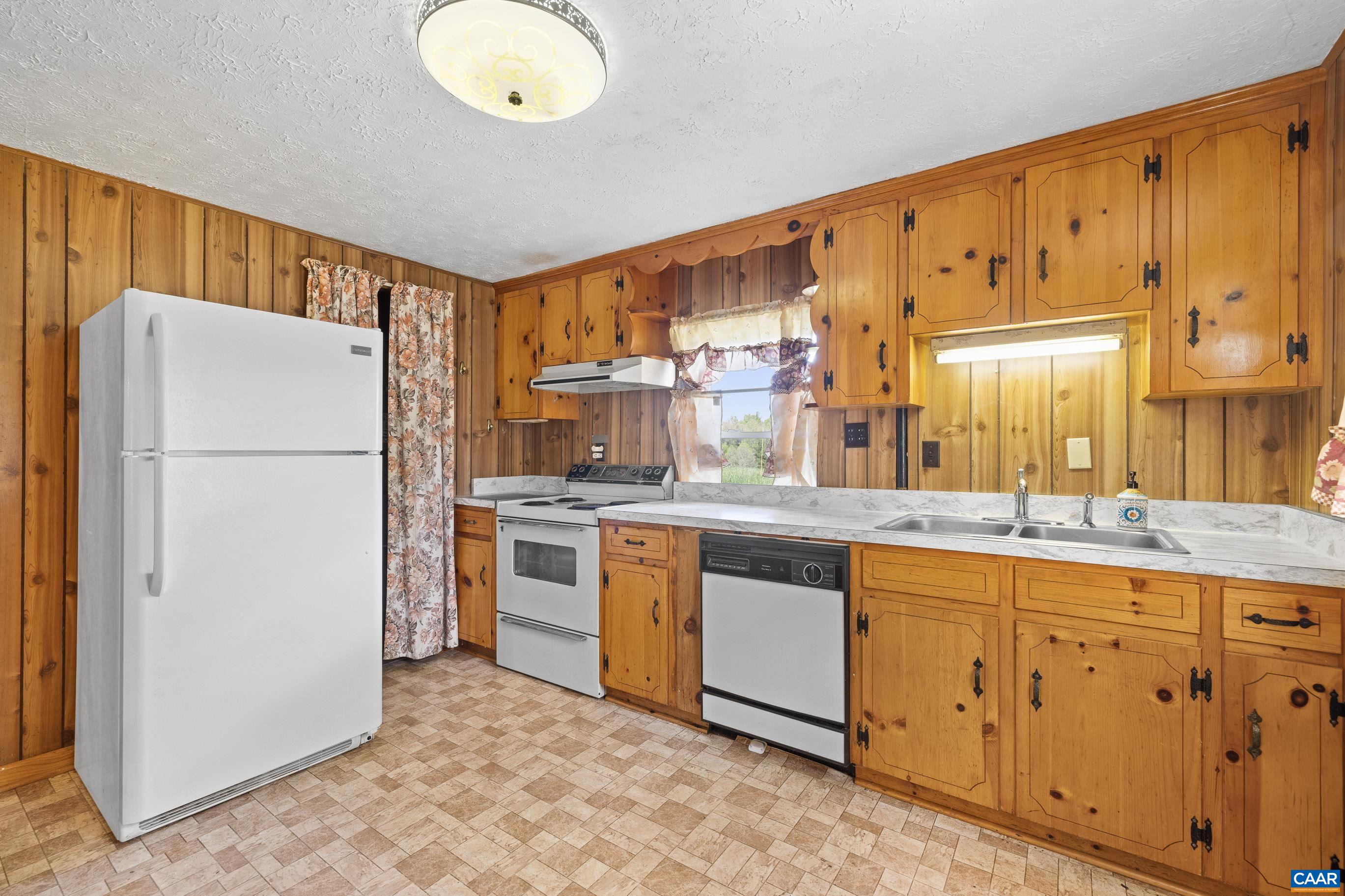 653 CELT RD, STANARDSVILLE, Virginia 22973, 3 Bedrooms Bedrooms, ,2 BathroomsBathrooms,Residential,653 CELT RD,676657 MLS # 676657