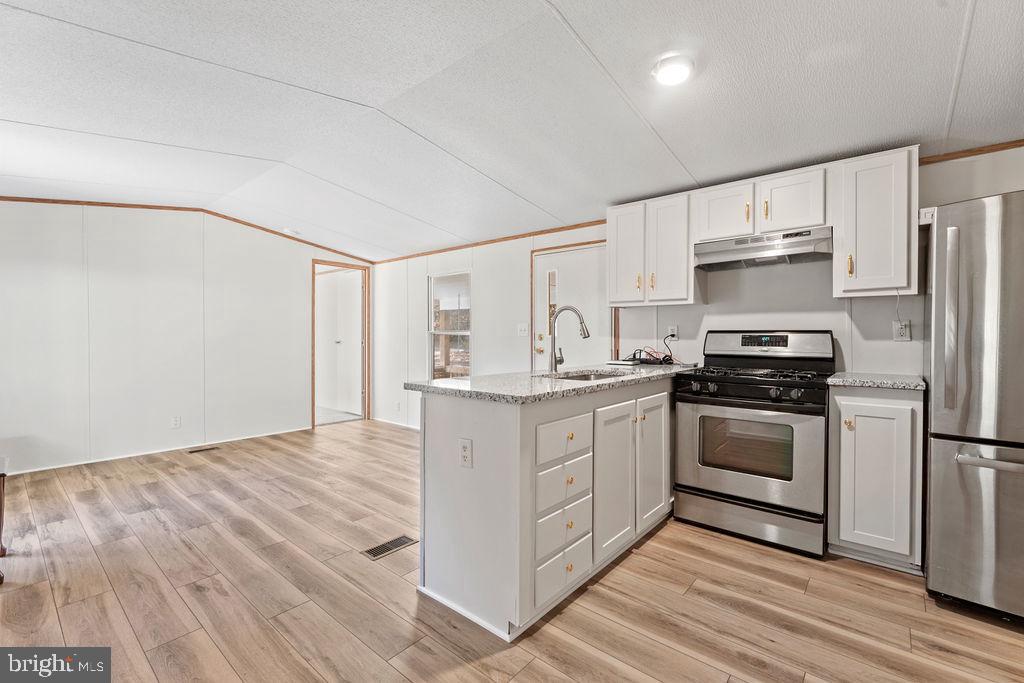 7227 GRAND BROOKS RD, SPOTSYLVANIA, Virginia 22551, 2 Bedrooms Bedrooms, ,1 BathroomBathrooms,Residential,7227 GRAND BROOKS RD,VASP2041516 MLS # VASP2041516