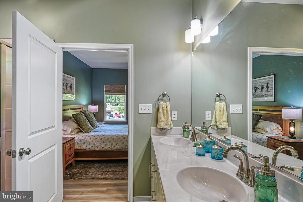 632 NOAHS LANDING DR, BUMPASS, Virginia 23024, 4 Bedrooms Bedrooms, ,2 BathroomsBathrooms,Residential,632 NOAHS LANDING DR,VALA2009762 MLS # VALA2009762