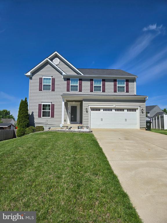 827 FAIRWOOD, CULPEPER, Virginia 22701, 5 Bedrooms Bedrooms, ,4 BathroomsBathrooms,Residential,827 FAIRWOOD,VACU2013518 MLS # VACU2013518