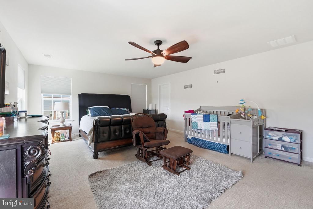 827 FAIRWOOD, CULPEPER, Virginia 22701, 5 Bedrooms Bedrooms, ,4 BathroomsBathrooms,Residential,827 FAIRWOOD,VACU2013518 MLS # VACU2013518