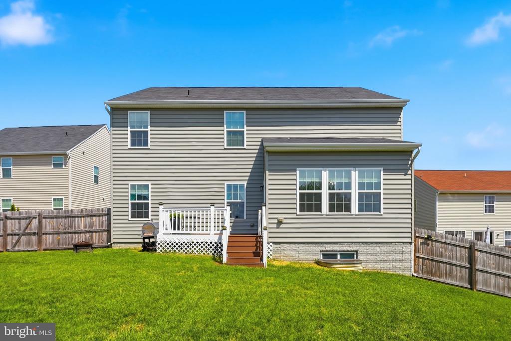 827 FAIRWOOD, CULPEPER, Virginia 22701, 5 Bedrooms Bedrooms, ,4 BathroomsBathrooms,Residential,827 FAIRWOOD,VACU2013518 MLS # VACU2013518