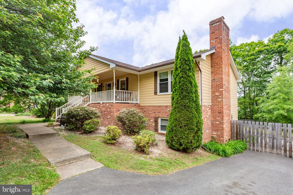 3906 DORAN RD, FREDERICKSBURG, Virginia 22407, 4 Bedrooms Bedrooms, ,3 BathroomsBathrooms,Residential,3906 DORAN RD,VASP2041554 MLS # VASP2041554