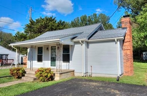 9 BRADLEY LN, WAYNESBORO, Virginia 22980, 2 Bedrooms Bedrooms, ,1 BathroomBathrooms,Residential,9 BRADLEY LN,676661 MLS # 676661