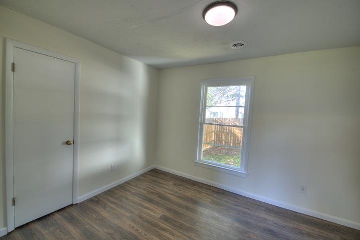 9 BRADLEY LN, WAYNESBORO, Virginia 22980, 2 Bedrooms Bedrooms, ,1 BathroomBathrooms,Residential,9 BRADLEY LN,676661 MLS # 676661