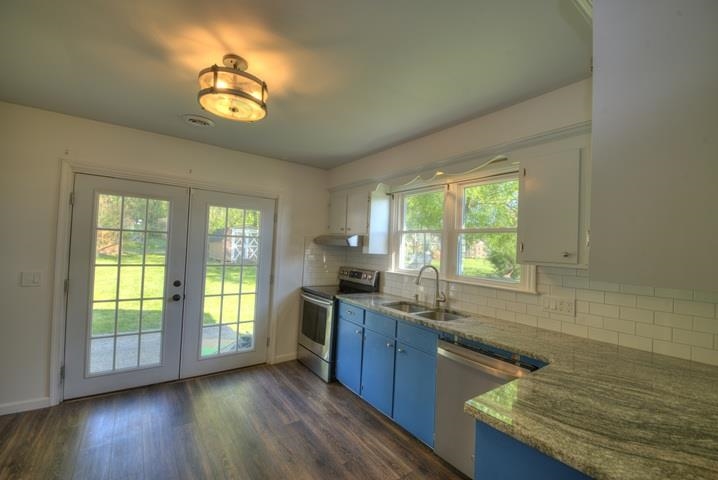 9 BRADLEY LN, WAYNESBORO, Virginia 22980, 2 Bedrooms Bedrooms, ,1 BathroomBathrooms,Residential,9 BRADLEY LN,676661 MLS # 676661