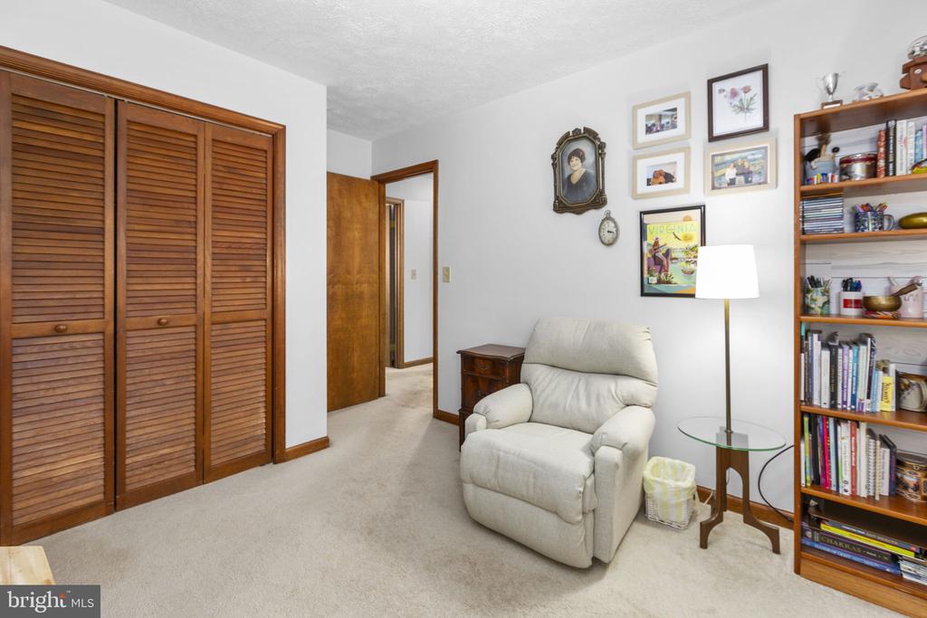 125 FAIRWAY DR, LOCUST GROVE, Virginia 22508, 3 Bedrooms Bedrooms, ,2 BathroomsBathrooms,Residential,125 FAIRWAY DR,VAOR2013902 MLS # VAOR2013902