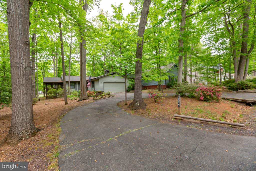 125 FAIRWAY DR, LOCUST GROVE, Virginia 22508, 3 Bedrooms Bedrooms, ,2 BathroomsBathrooms,Residential,125 FAIRWAY DR,VAOR2013902 MLS # VAOR2013902