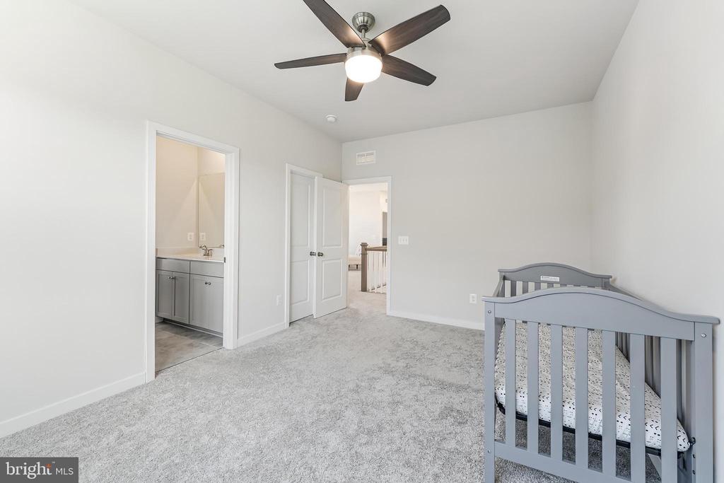 2405 NEWTON DR, JEFFERSONTON, Virginia 22724, 5 Bedrooms Bedrooms, ,5 BathroomsBathrooms,Residential,2405 NEWTON DR,VACU2013440 MLS # VACU2013440