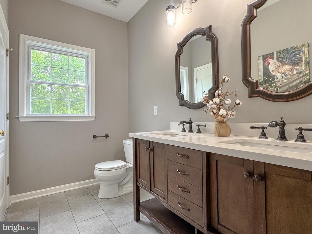 8001 CHURCH POND RD, FREDERICKSBURG, Virginia 22408, 5 Bedrooms Bedrooms, ,3 BathroomsBathrooms,Residential,8001 CHURCH POND RD,VASP2040438 MLS # VASP2040438