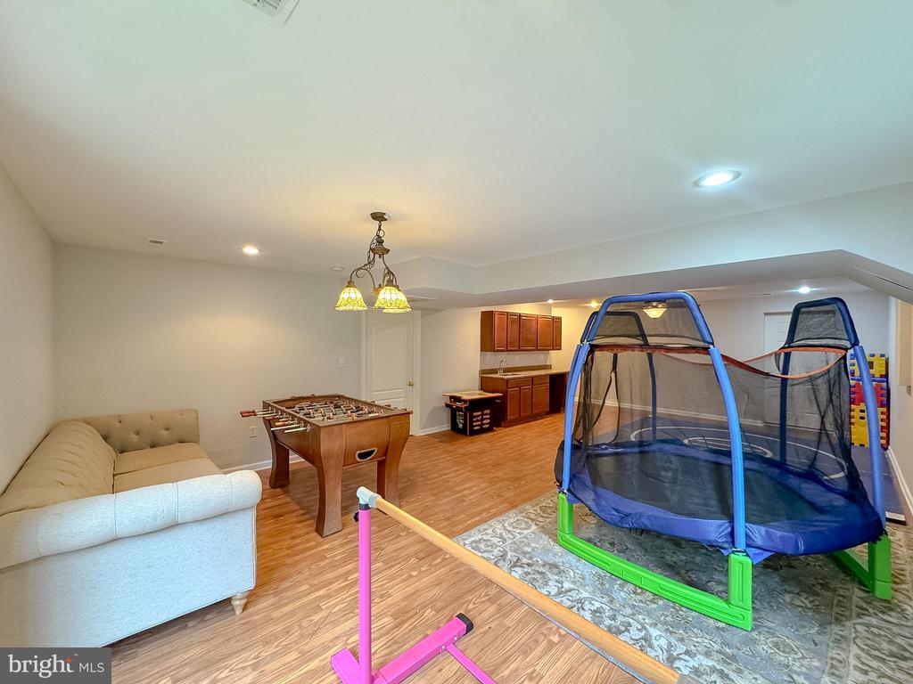 8001 CHURCH POND RD, FREDERICKSBURG, Virginia 22408, 5 Bedrooms Bedrooms, ,3 BathroomsBathrooms,Residential,8001 CHURCH POND RD,VASP2040438 MLS # VASP2040438