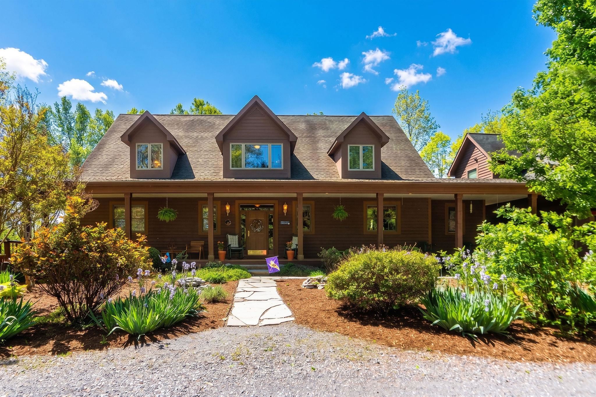 150 FAIRFIELD ESTATES DR, RAPHINE, Virginia 24472, 4 Bedrooms Bedrooms, ,3 BathroomsBathrooms,Residential,Cracker Barrell House!,150 FAIRFIELD ESTATES DR,676105 MLS # 676105