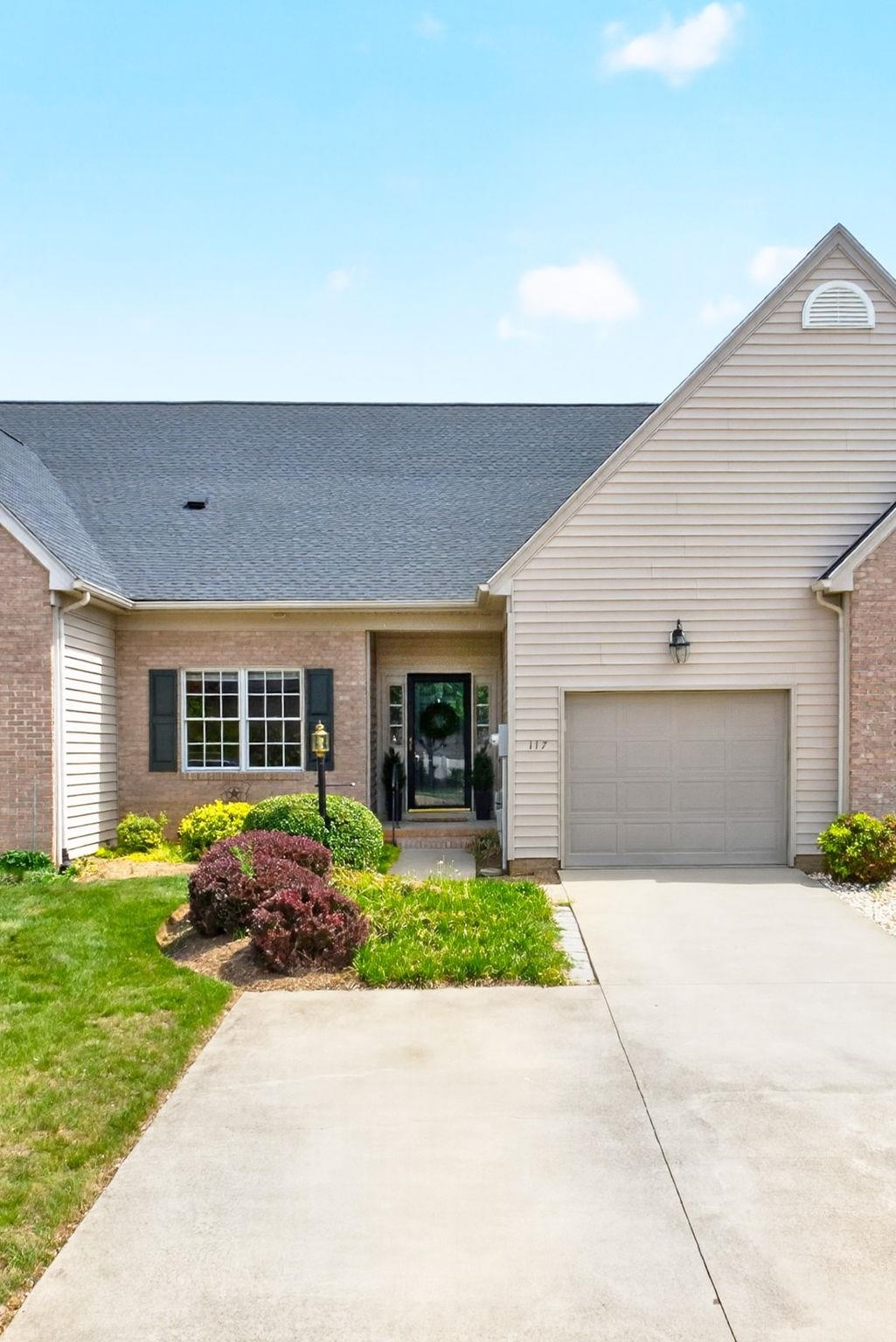117 BRYANT DR, WAYNESBORO, Virginia 22980, 3 Bedrooms Bedrooms, ,2 BathroomsBathrooms,Residential,117 BRYANT DR,676667 MLS # 676667