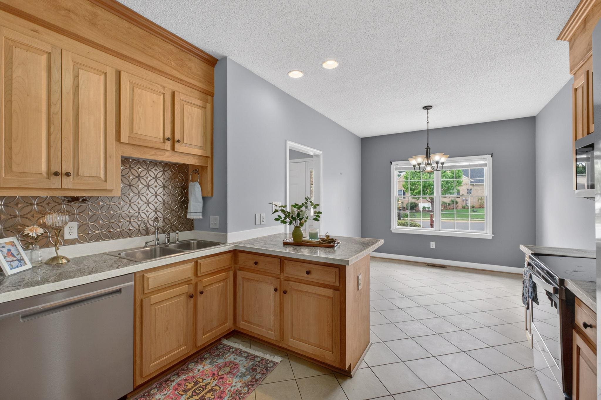 117 BRYANT DR, WAYNESBORO, Virginia 22980, 3 Bedrooms Bedrooms, ,2 BathroomsBathrooms,Residential,117 BRYANT DR,676667 MLS # 676667