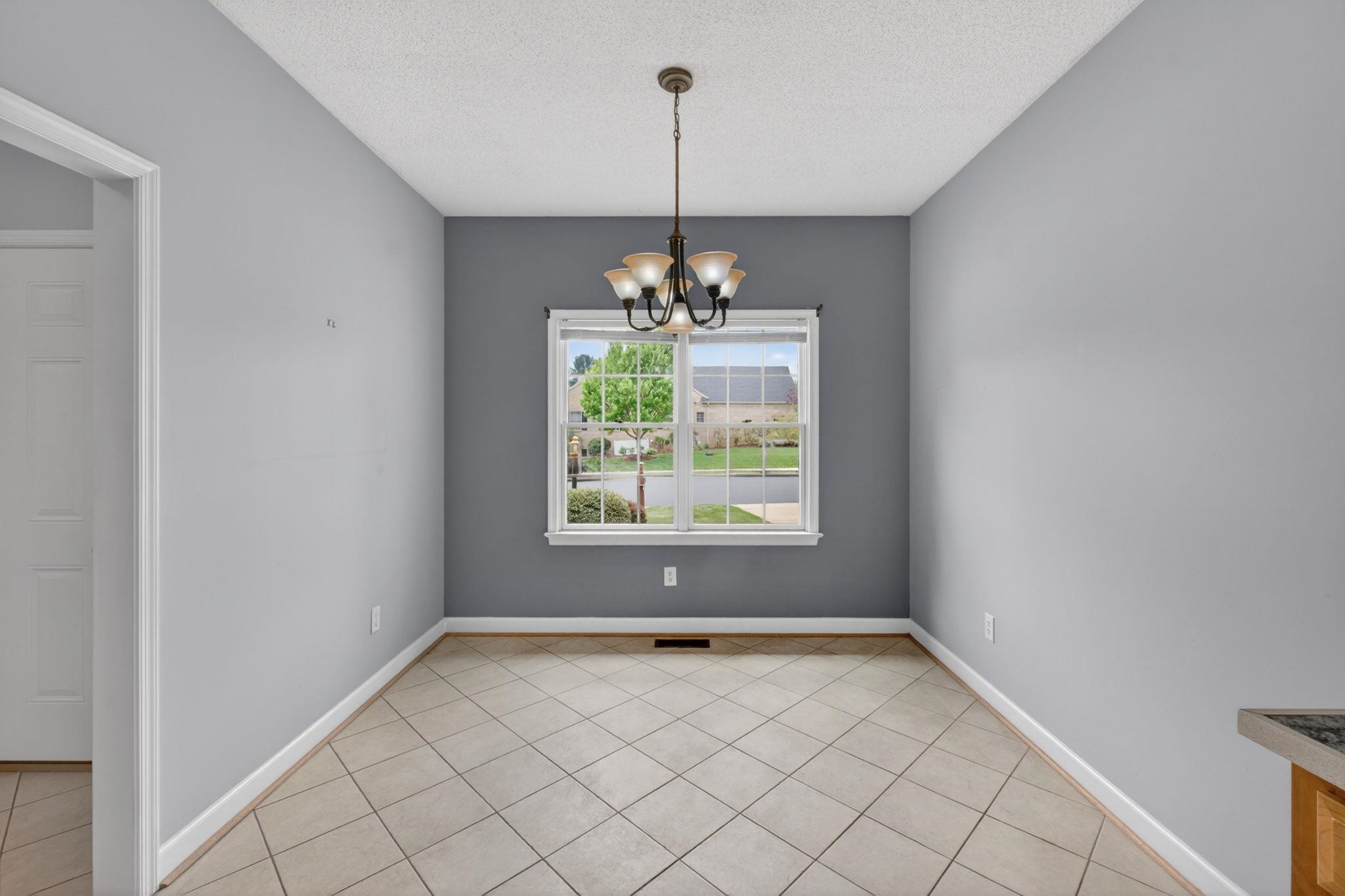 117 BRYANT DR, WAYNESBORO, Virginia 22980, 3 Bedrooms Bedrooms, ,2 BathroomsBathrooms,Residential,117 BRYANT DR,676667 MLS # 676667