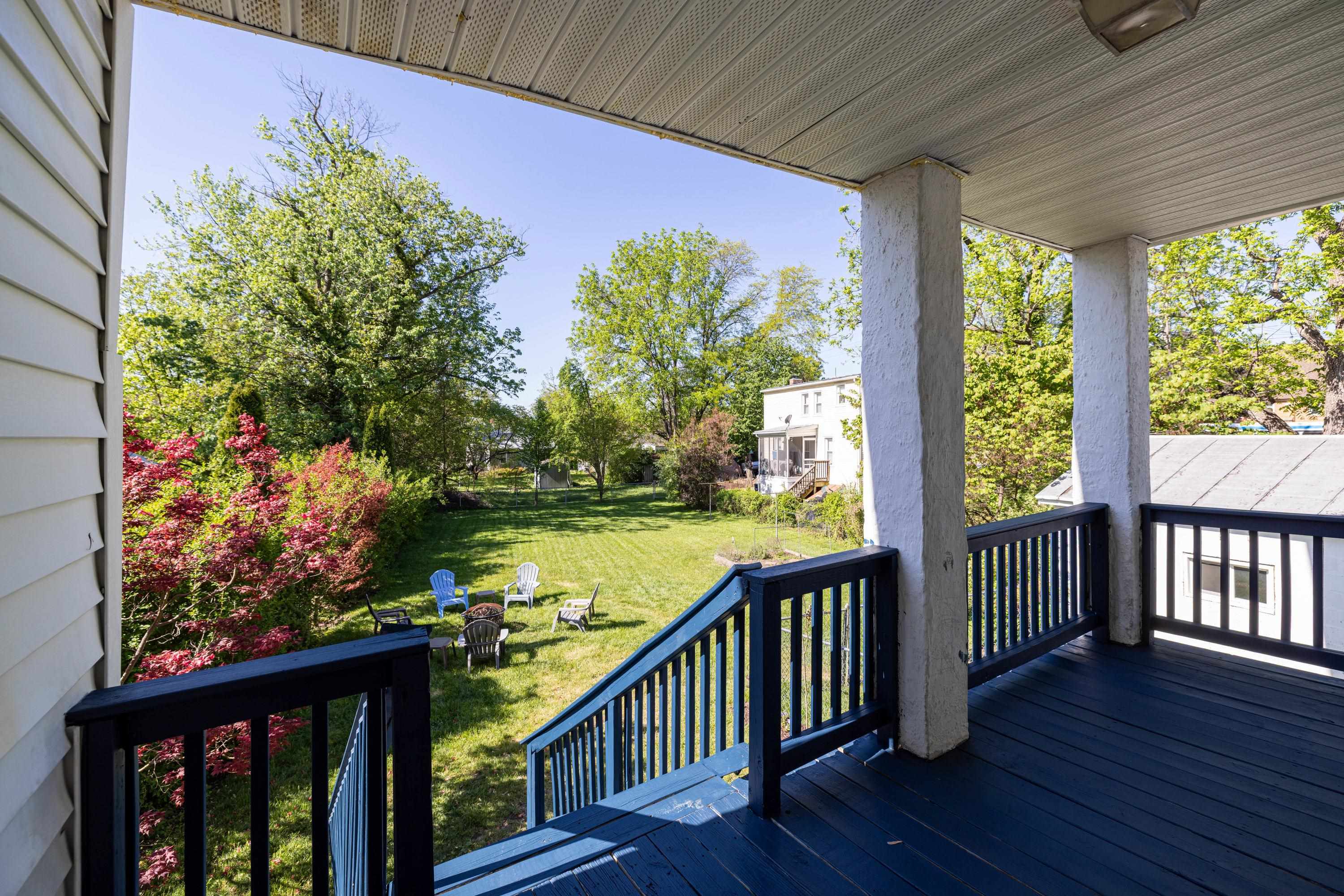 519 W MARKET ST, HARRISONBURG, Virginia 22801, 3 Bedrooms Bedrooms, ,1 BathroomBathrooms,Residential,519 W MARKET ST,676669 MLS # 676669