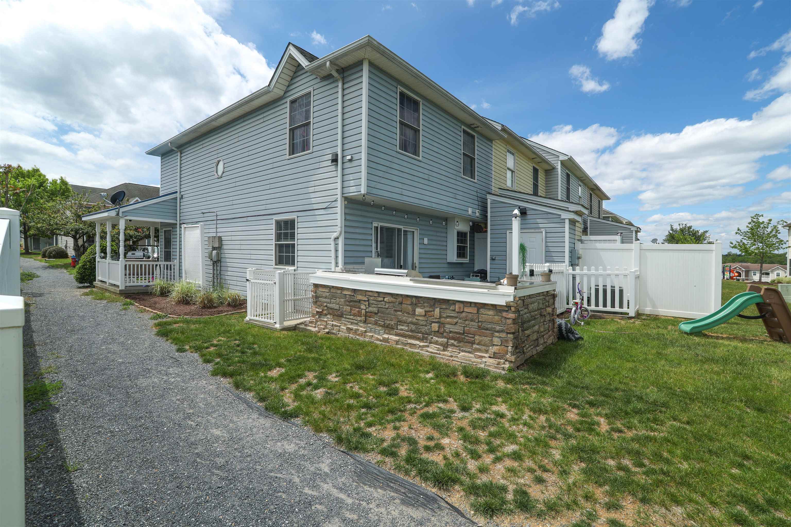 1031 MOLLY PITCHER PL, HARRISONBURG, Virginia 22802, 3 Bedrooms Bedrooms, ,2 BathroomsBathrooms,Residential,1031 MOLLY PITCHER PL,676671 MLS # 676671