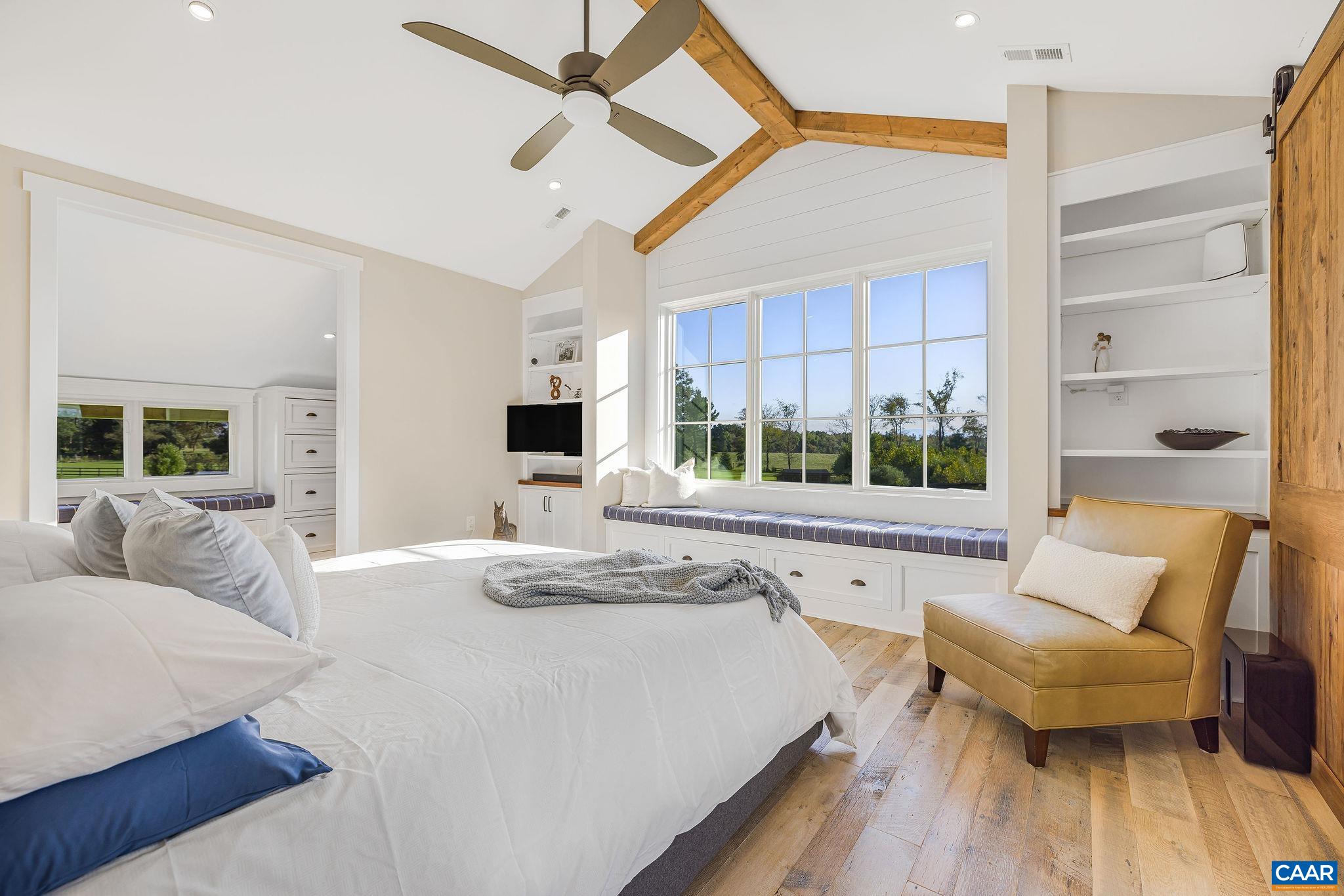320 BARN HOUSE LN, CHARLOTTESVILLE, Virginia 22901, 5 Bedrooms Bedrooms, ,5 BathroomsBathrooms,Residential,Barn House,320 BARN HOUSE LN,676675 MLS # 676675
