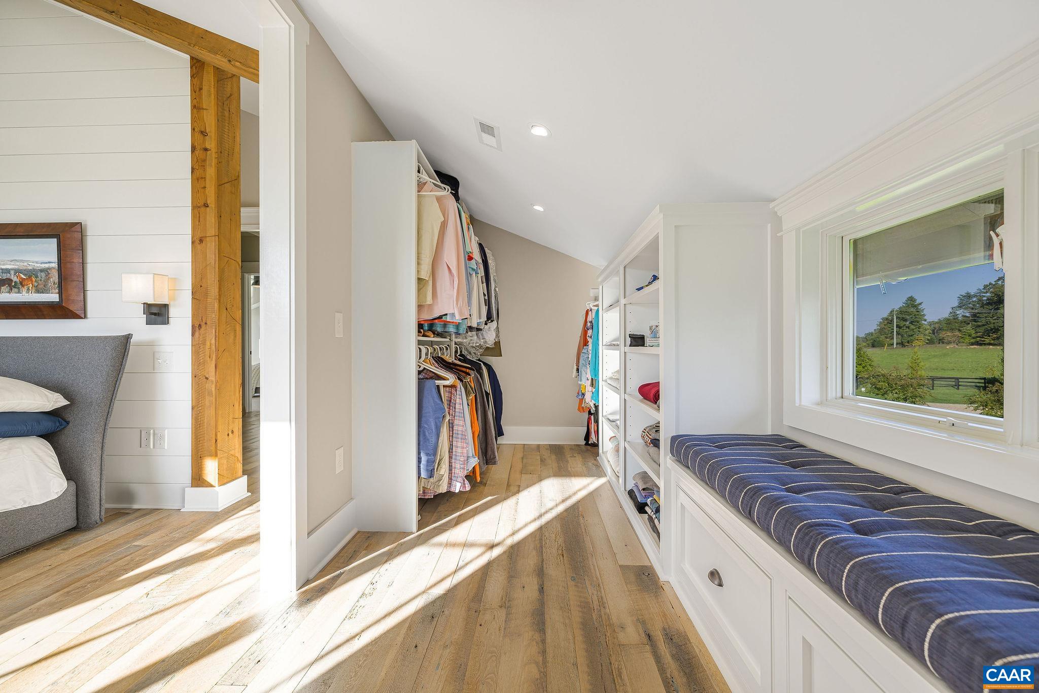 320 BARN HOUSE LN, CHARLOTTESVILLE, Virginia 22901, 5 Bedrooms Bedrooms, ,5 BathroomsBathrooms,Residential,Barn House,320 BARN HOUSE LN,676675 MLS # 676675