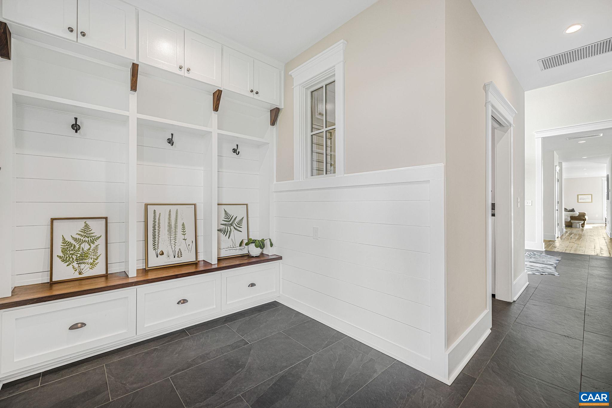 320 BARN HOUSE LN, CHARLOTTESVILLE, Virginia 22901, 5 Bedrooms Bedrooms, ,5 BathroomsBathrooms,Residential,Barn House,320 BARN HOUSE LN,676675 MLS # 676675