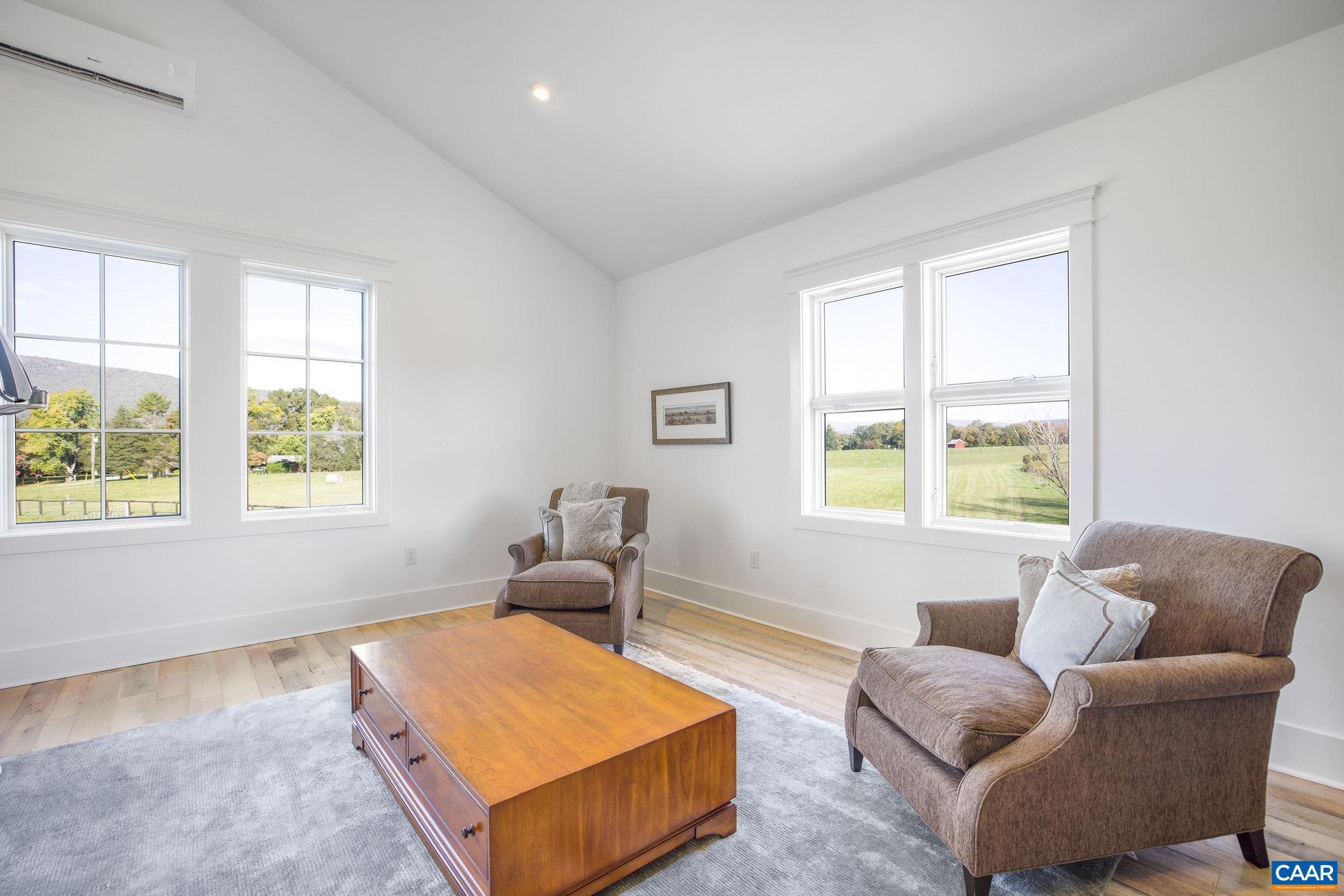 320 BARN HOUSE LN, CHARLOTTESVILLE, Virginia 22901, 5 Bedrooms Bedrooms, ,5 BathroomsBathrooms,Residential,Barn House,320 BARN HOUSE LN,676675 MLS # 676675
