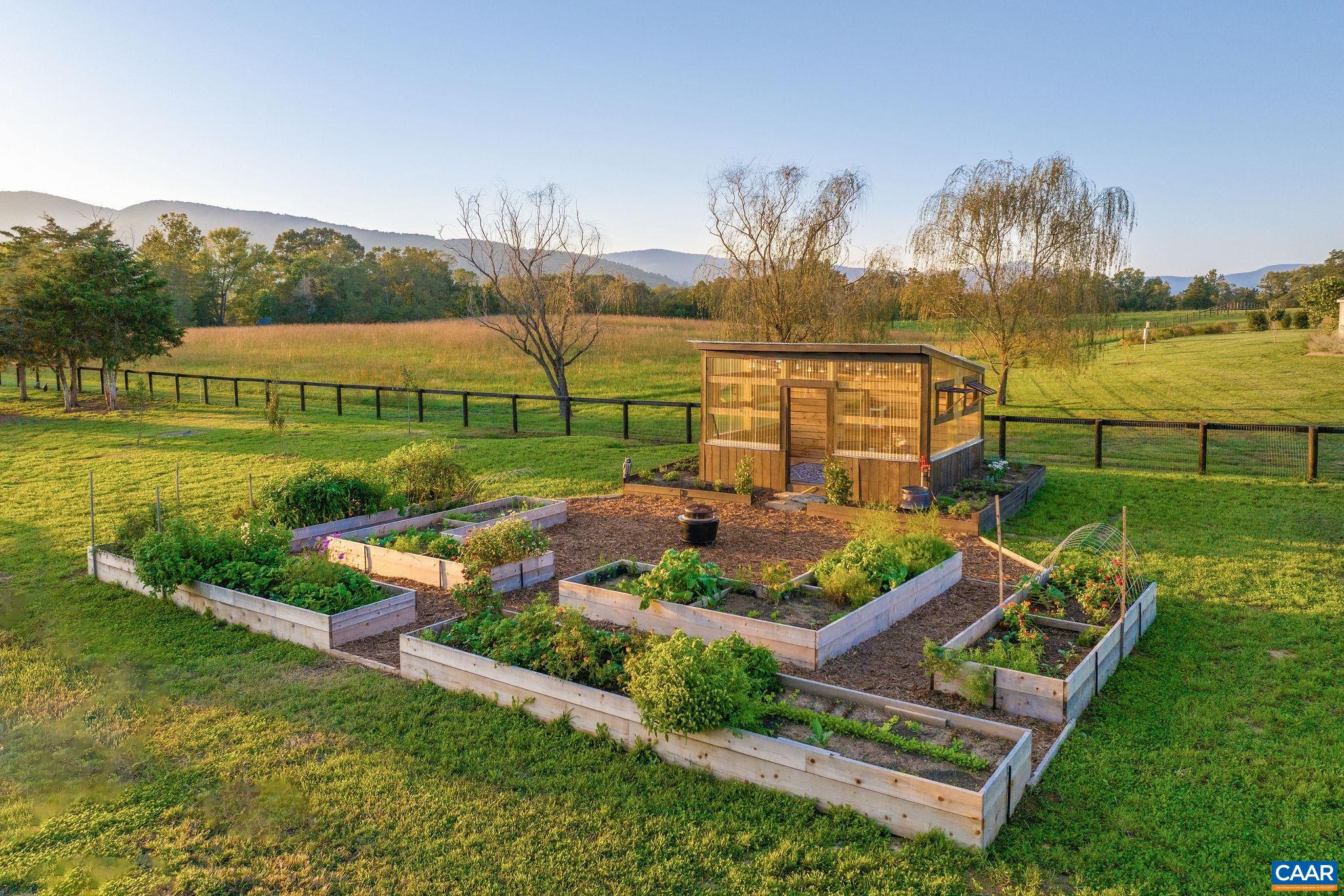 320 BARN HOUSE LN, CHARLOTTESVILLE, Virginia 22901, 5 Bedrooms Bedrooms, ,5 BathroomsBathrooms,Residential,Barn House,320 BARN HOUSE LN,676675 MLS # 676675