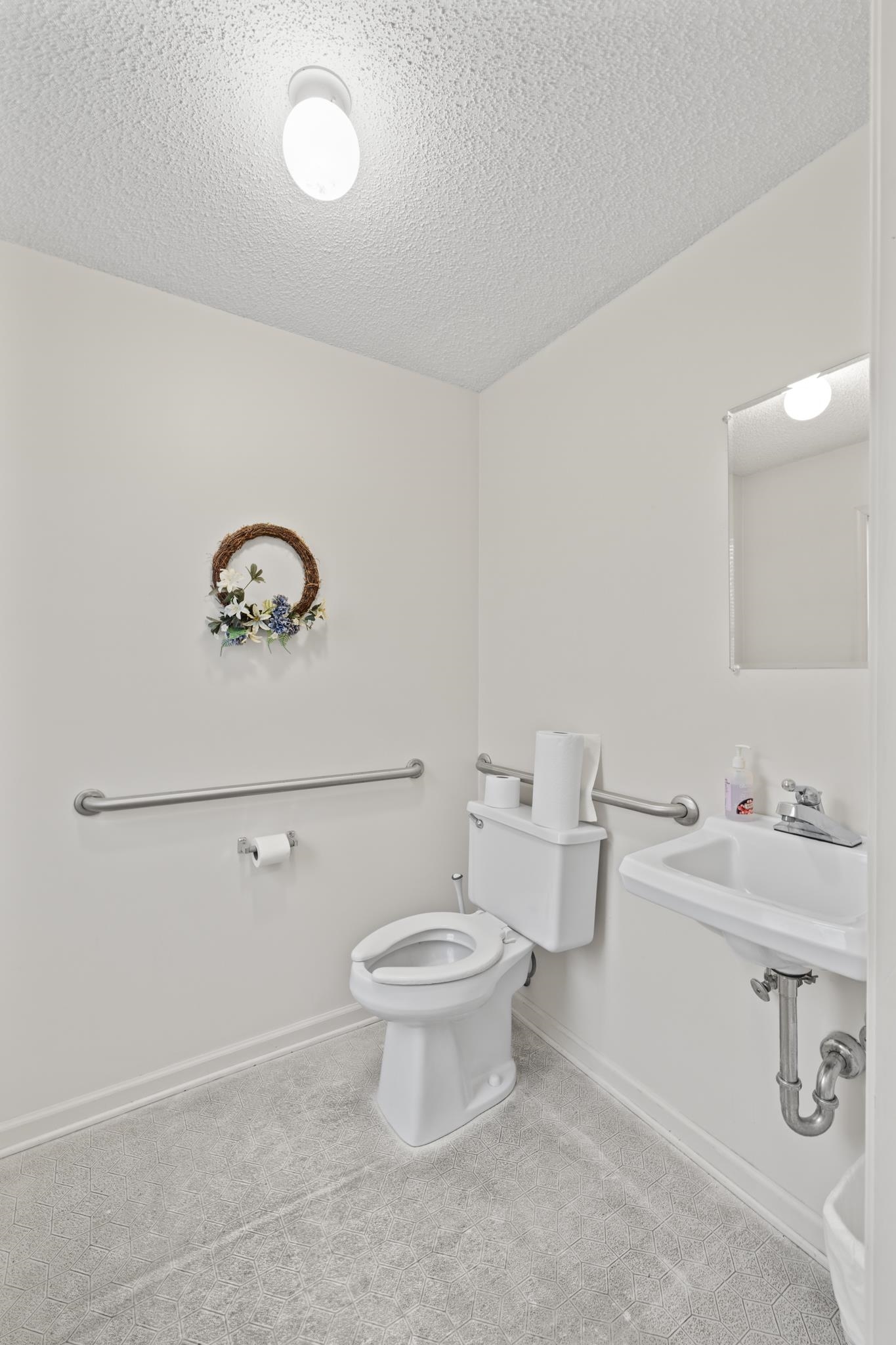 2780 STUARTS DRAFT HWY, STUARTS DRAFT, Virginia 24477, ,Commercial,2780 STUARTS DRAFT HWY,676679 MLS # 676679