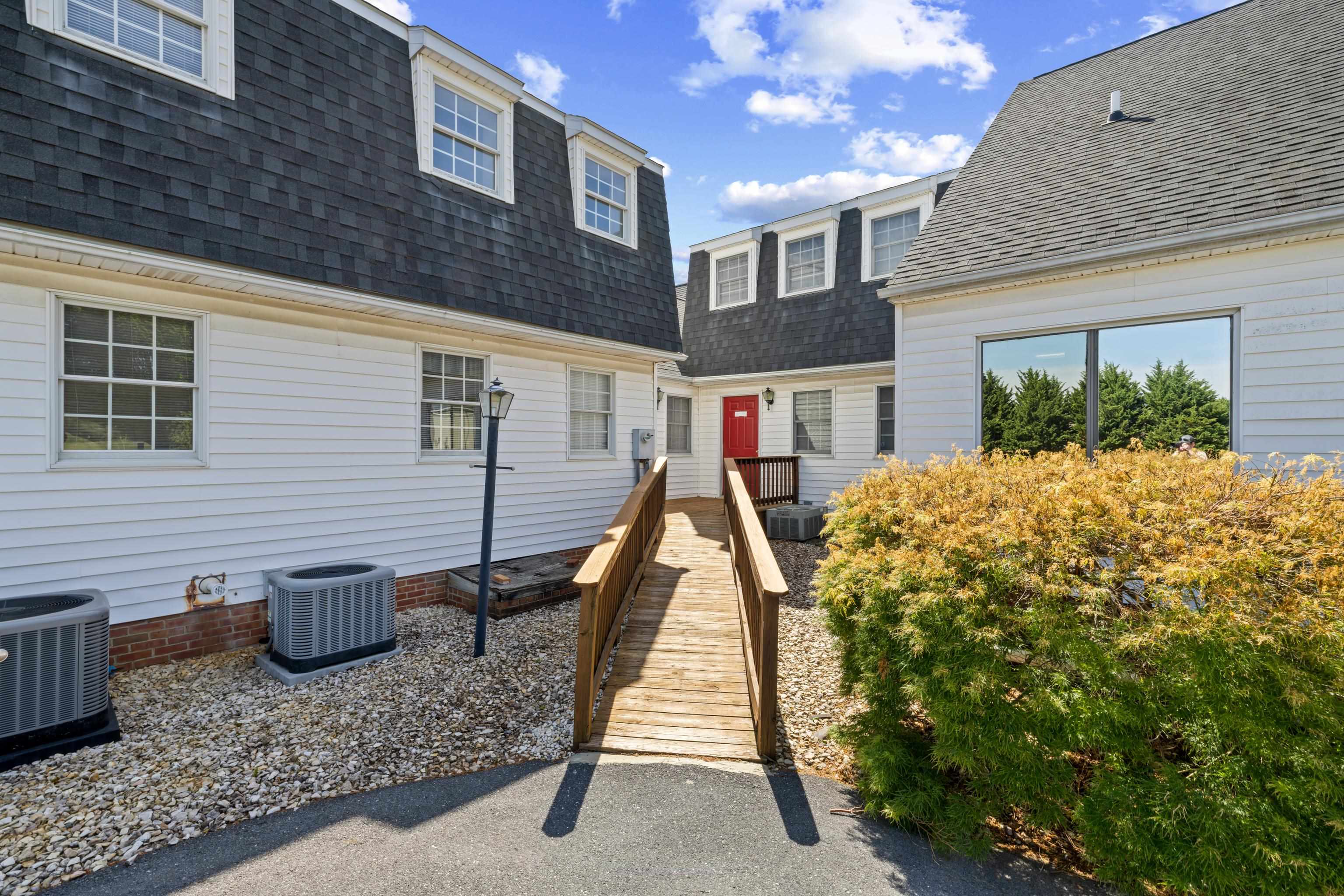 2780 STUARTS DRAFT HWY, STUARTS DRAFT, Virginia 24477, ,Commercial,2780 STUARTS DRAFT HWY,676679 MLS # 676679