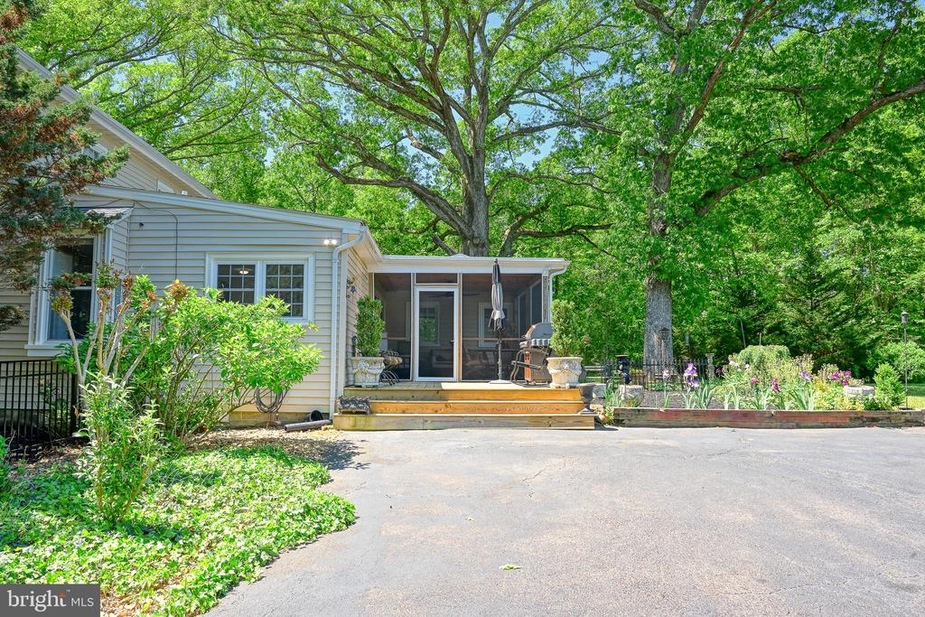 655 BUMPASS RD, BUMPASS, Virginia 23024, 5 Bedrooms Bedrooms, ,3 BathroomsBathrooms,Residential,655 BUMPASS RD,VALA2009770 MLS # VALA2009770