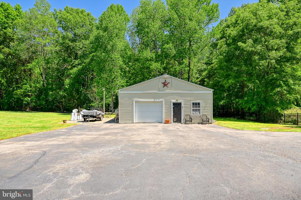 655 BUMPASS RD, BUMPASS, Virginia 23024, 5 Bedrooms Bedrooms, ,3 BathroomsBathrooms,Residential,655 BUMPASS RD,VALA2009770 MLS # VALA2009770