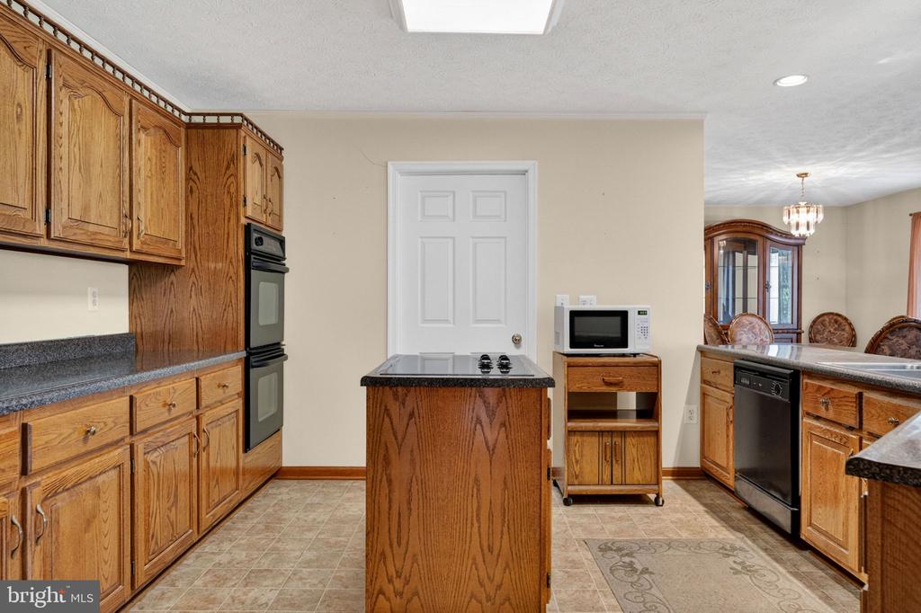 6315 IDA RD, STANLEY, Virginia 22851, 3 Bedrooms Bedrooms, ,2 BathroomsBathrooms,Residential,6315 IDA RD,VAPA2006374 MLS # VAPA2006374