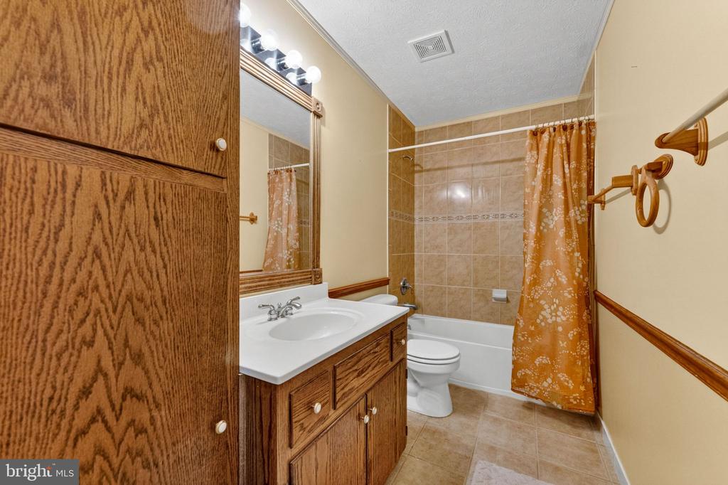 6315 IDA RD, STANLEY, Virginia 22851, 3 Bedrooms Bedrooms, ,2 BathroomsBathrooms,Residential,6315 IDA RD,VAPA2006374 MLS # VAPA2006374