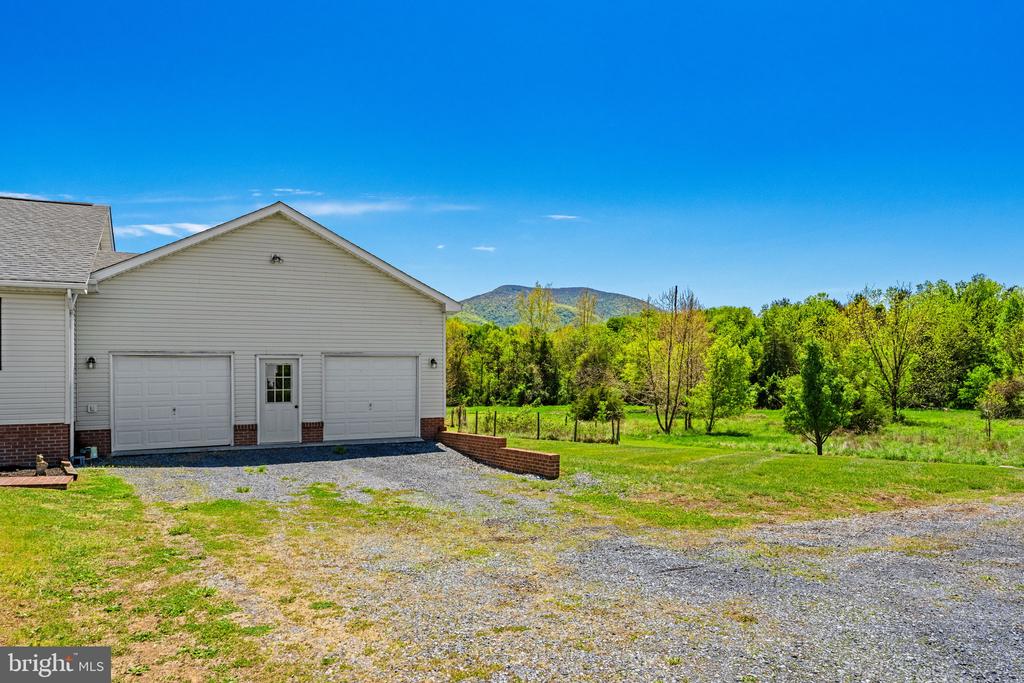 6315 IDA RD, STANLEY, Virginia 22851, 3 Bedrooms Bedrooms, ,2 BathroomsBathrooms,Residential,6315 IDA RD,VAPA2006374 MLS # VAPA2006374
