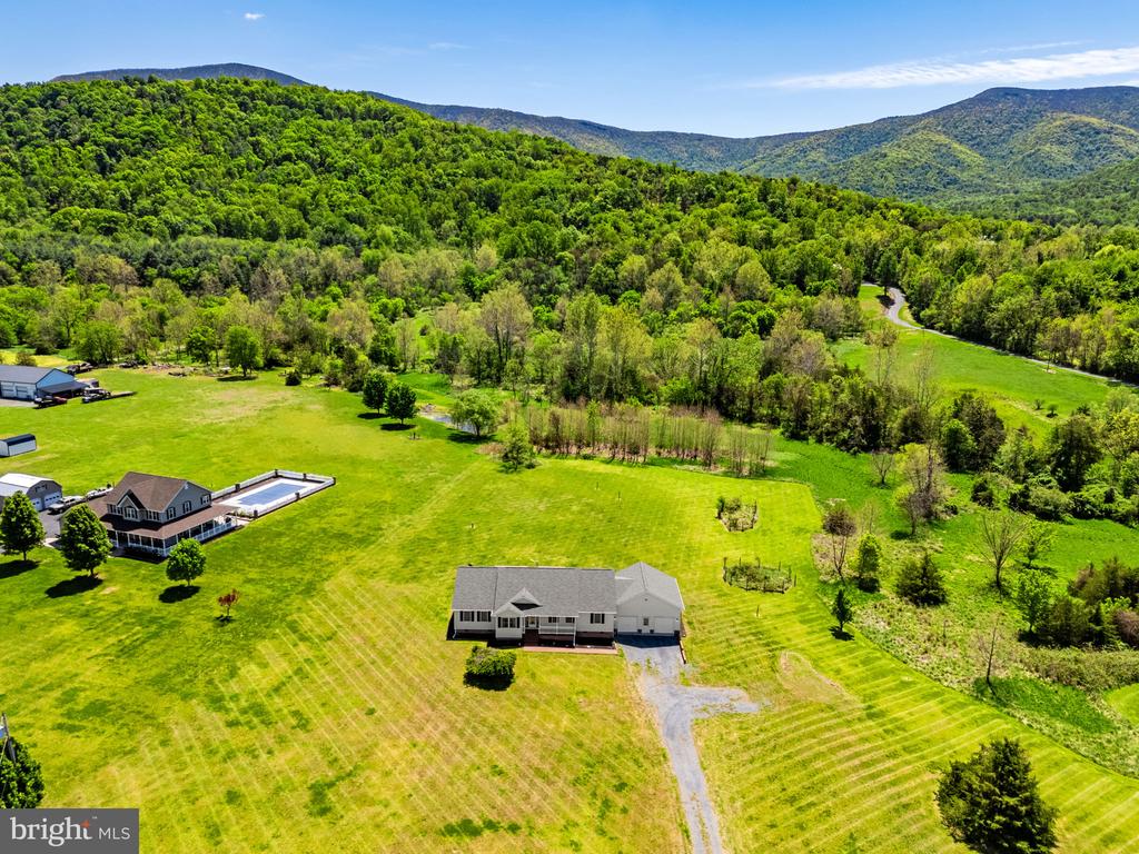 6315 IDA RD, STANLEY, Virginia 22851, 3 Bedrooms Bedrooms, ,2 BathroomsBathrooms,Residential,6315 IDA RD,VAPA2006374 MLS # VAPA2006374