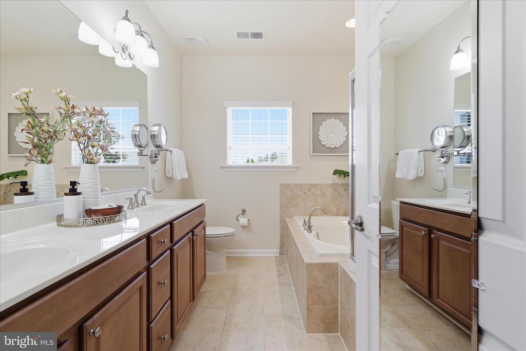 6227 E DRANESVILLE DR, FREDERICKSBURG, Virginia 22407, 3 Bedrooms Bedrooms, ,2 BathroomsBathrooms,Residential,6227 E DRANESVILLE DR,VASP2041576 MLS # VASP2041576