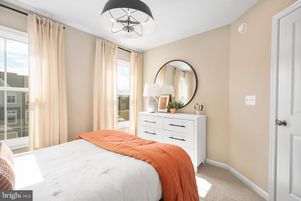 7721 HARLOW CIR, SPOTSYLVANIA, Virginia 22551, 4 Bedrooms Bedrooms, ,3 BathroomsBathrooms,Residential,7721 HARLOW CIR,VASP2041586 MLS # VASP2041586