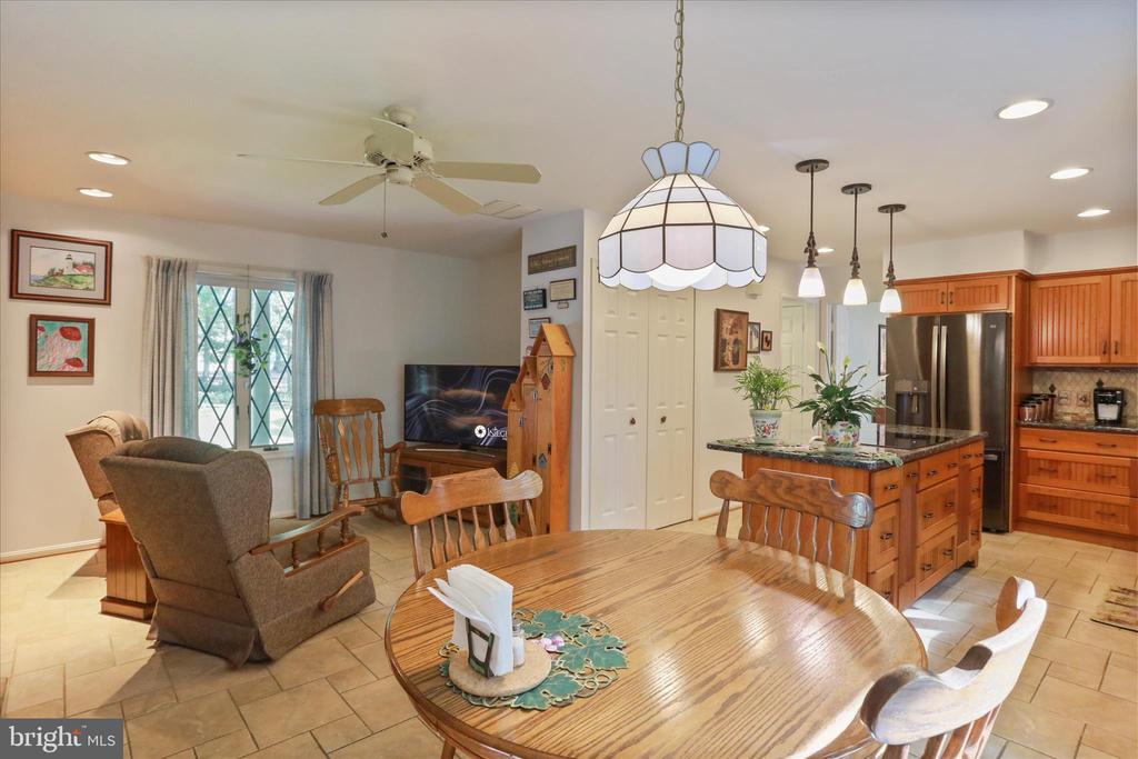 9387 COVENANT HILL LN, MARSHALL, Virginia 20115, 4 Bedrooms Bedrooms, ,3 BathroomsBathrooms,Residential,9387 COVENANT HILL LN,VAFQ2021878 MLS # VAFQ2021878