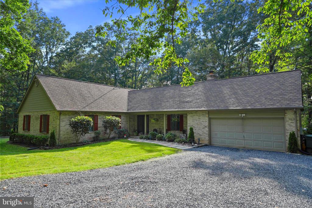 9387 COVENANT HILL LN, MARSHALL, Virginia 20115, 4 Bedrooms Bedrooms, ,3 BathroomsBathrooms,Residential,9387 COVENANT HILL LN,VAFQ2021878 MLS # VAFQ2021878