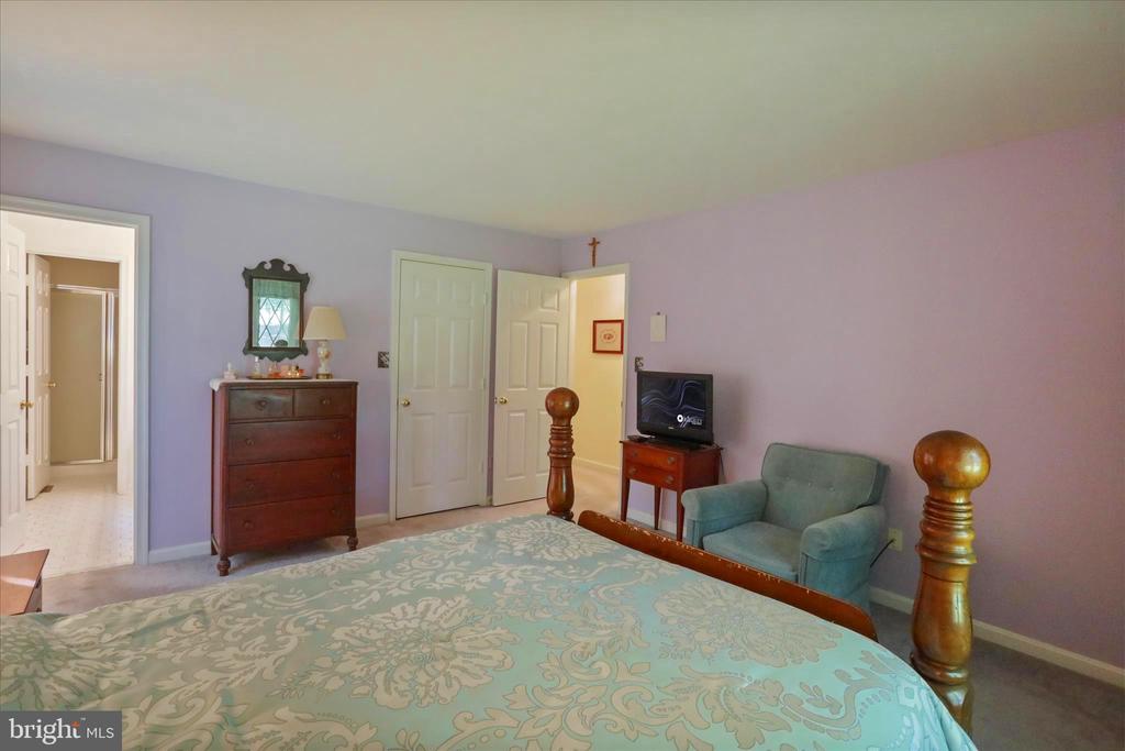 9387 COVENANT HILL LN, MARSHALL, Virginia 20115, 4 Bedrooms Bedrooms, ,3 BathroomsBathrooms,Residential,9387 COVENANT HILL LN,VAFQ2021878 MLS # VAFQ2021878