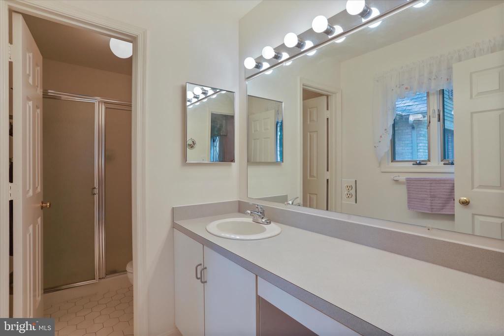 9387 COVENANT HILL LN, MARSHALL, Virginia 20115, 4 Bedrooms Bedrooms, ,3 BathroomsBathrooms,Residential,9387 COVENANT HILL LN,VAFQ2021878 MLS # VAFQ2021878