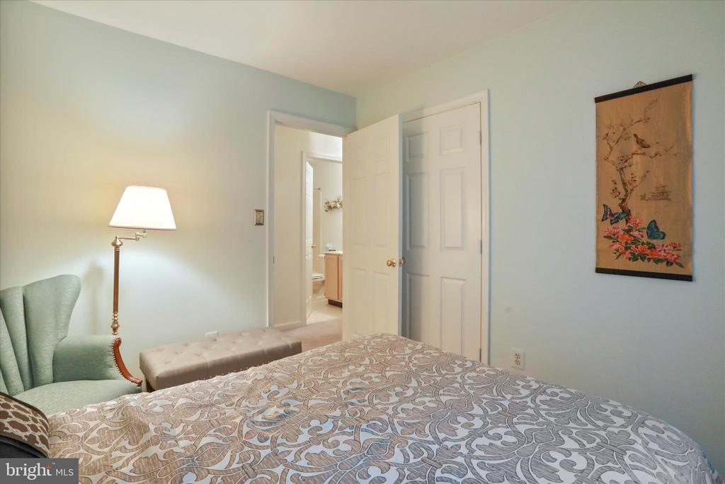 9387 COVENANT HILL LN, MARSHALL, Virginia 20115, 4 Bedrooms Bedrooms, ,3 BathroomsBathrooms,Residential,9387 COVENANT HILL LN,VAFQ2021878 MLS # VAFQ2021878