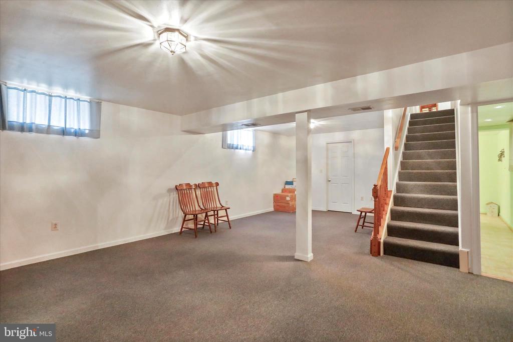 9387 COVENANT HILL LN, MARSHALL, Virginia 20115, 4 Bedrooms Bedrooms, ,3 BathroomsBathrooms,Residential,9387 COVENANT HILL LN,VAFQ2021878 MLS # VAFQ2021878