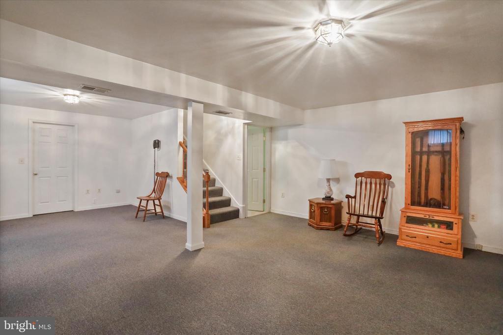 9387 COVENANT HILL LN, MARSHALL, Virginia 20115, 4 Bedrooms Bedrooms, ,3 BathroomsBathrooms,Residential,9387 COVENANT HILL LN,VAFQ2021878 MLS # VAFQ2021878