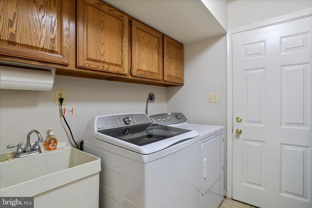 9387 COVENANT HILL LN, MARSHALL, Virginia 20115, 4 Bedrooms Bedrooms, ,3 BathroomsBathrooms,Residential,9387 COVENANT HILL LN,VAFQ2021878 MLS # VAFQ2021878